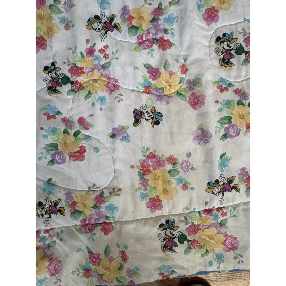 Vintage Minnie Mouse Quilted Twin Size Comforter Floral Gardening 1990’s